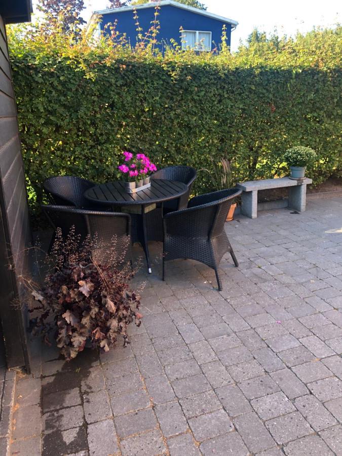 Nyistandsat Hojloftet Kaelderlejlighed Pa 70 M2 I Viborg Centrum, Med Plads Til 4 Personer Kültér fotó